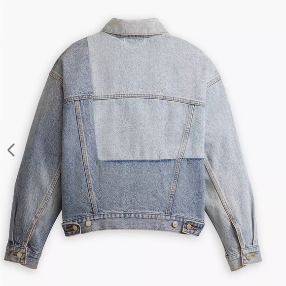 Levi's Two-Tone Blue Denim Jacket - Picture 9 of 12